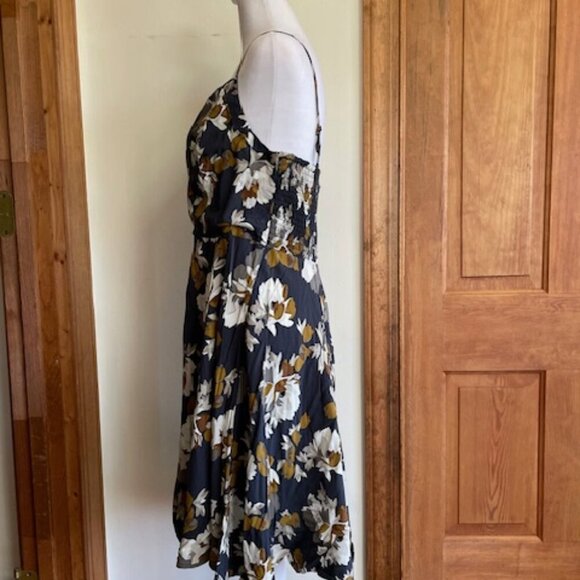 OLD NAVY Woven Cami Grey Floral Defined Waist Spaghetti Strap Dress L - Picture 11 of 16